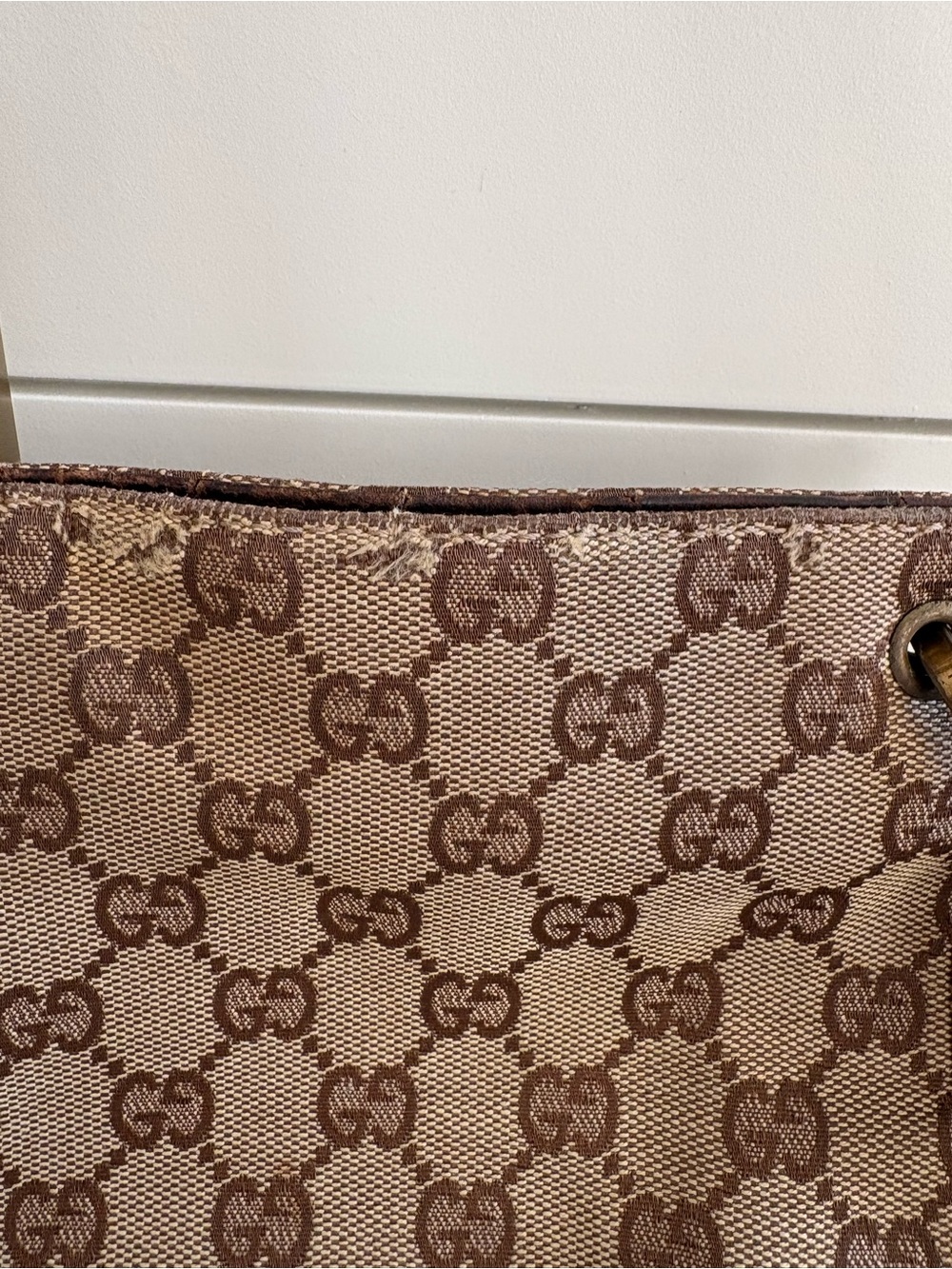 Gucci Brown GG Supreme Canvas Messenger Bag with Dark Brown Trim WORN - Picture 6 of 16